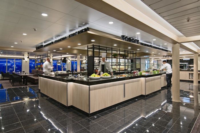 Restaurants, Bars & Cafés on MS Richard With